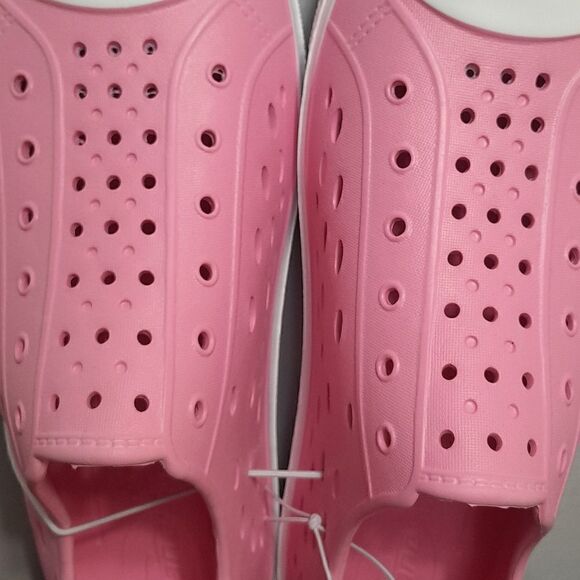 Barbie Core Crane Ladies Lightweight SlipOns...Size 9-10...New in Package. - Picture 3 of 7